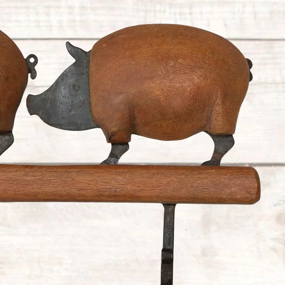 Rustic Wood and Metal Pig Wall Mount Coat Rack 4 Hook Farmhouse Entryway Decor